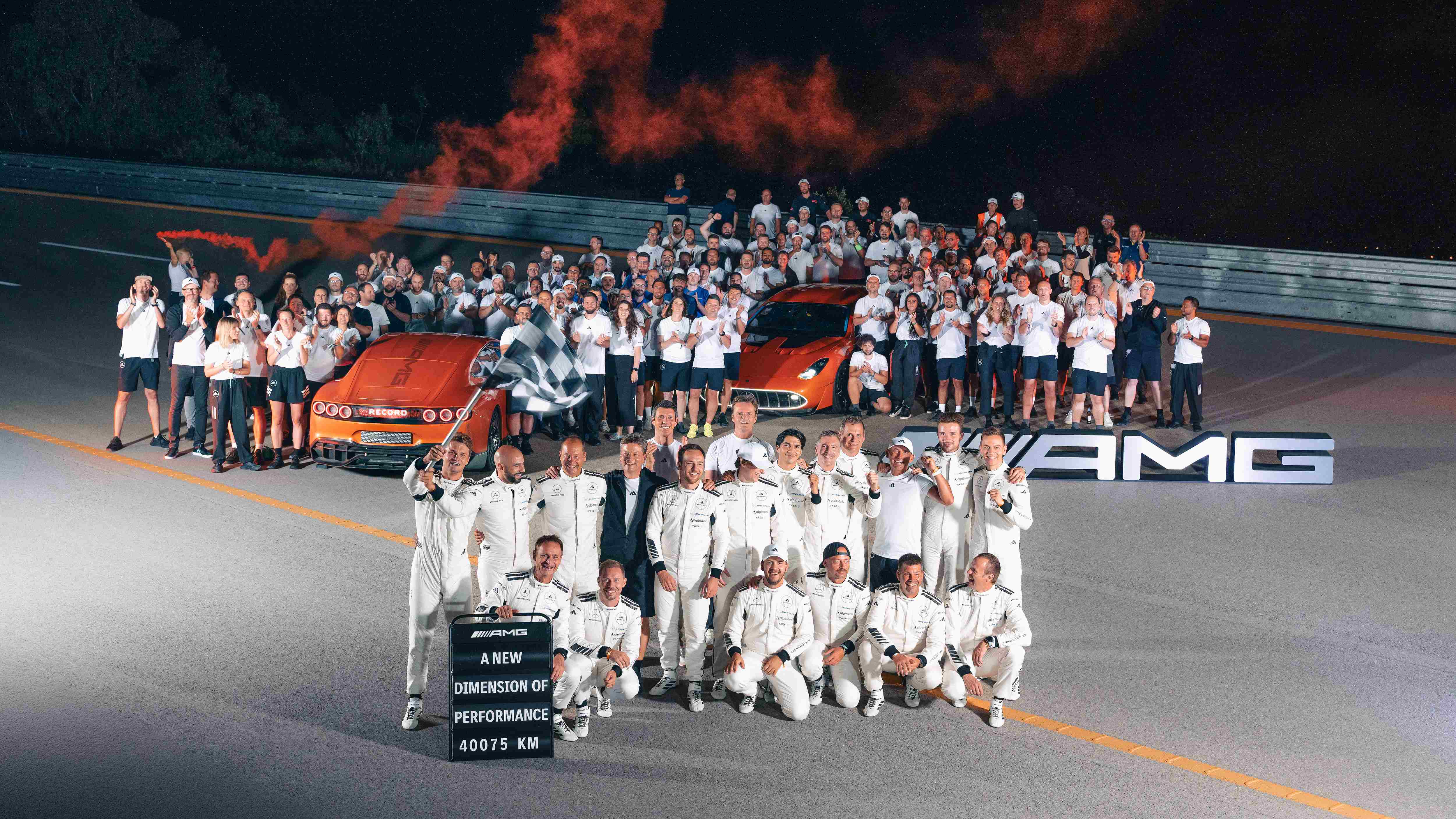 狂破 25 項世界紀錄! CONCEPT AMG GT XX 八天疾馳地球赤道一圈,改寫歷史